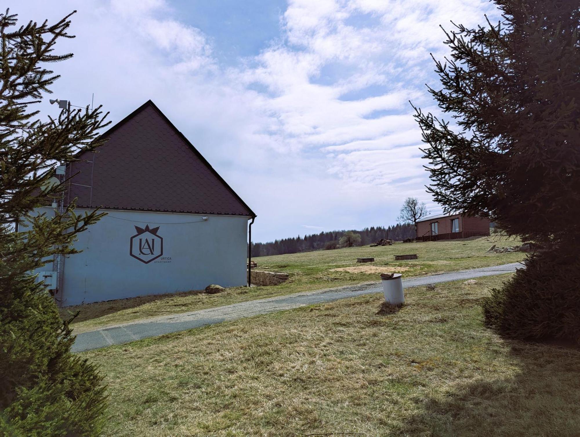 Urtica apartmány Nova Ves v Horach Exterior foto